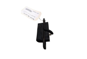 Bouton de coffre TOYOTA YARIS 3 Photo n°5