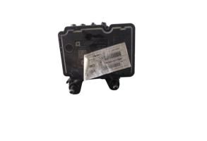 Bloc ABS (freins anti-blocage) VOLKSWAGEN SCIROCCO 3 Photo n°4