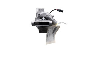 Compresseur clim RENAULT TWINGO 3 Photo n°4 Compresseur clim RENAULT TWINGO 3 Photo n°4