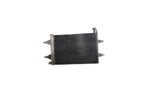 Radiateur clim VOLKSWAGEN POLO 4 Photo n°3