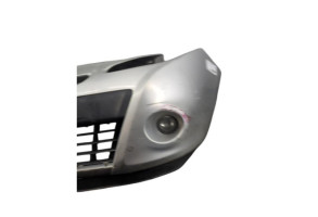 Pare choc avant RENAULT CLIO 3 Photo n°2 Pare choc avant RENAULT CLIO 3 Photo n°2