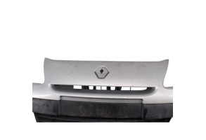 Pare choc avant RENAULT CLIO 3 Photo n°3 Pare choc avant RENAULT CLIO 3 Photo n°3