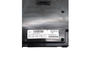 Compteur RENAULT TWINGO 3 Photo n°7 Compteur RENAULT TWINGO 3 Photo n°7