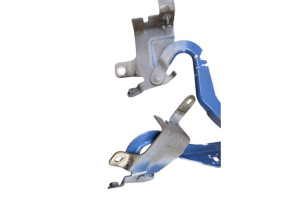 Charniere de capot RENAULT CLIO 4 Photo n°2