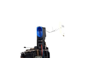 Serrure avant droit VOLKSWAGEN GOLF 5 Photo n°2