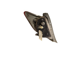 Feu arriere principal droit (feux) TOYOTA YARIS 3 Photo n°2