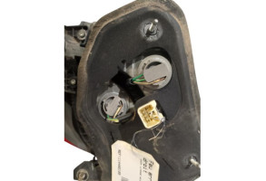 Feu arriere principal droit (feux) TOYOTA YARIS 3 Photo n°3