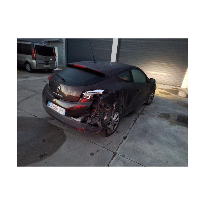 Becquet RENAULT MEGANE 3 Photo n°1