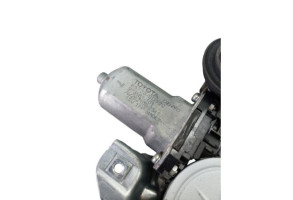 Leve vitre electrique arriere droit TOYOTA YARIS 3 Photo n°4