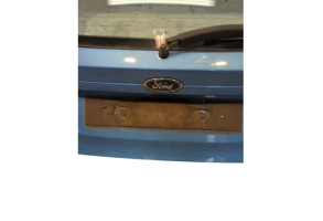 Malle/Hayon arriere FORD FIESTA 6 Photo n°9