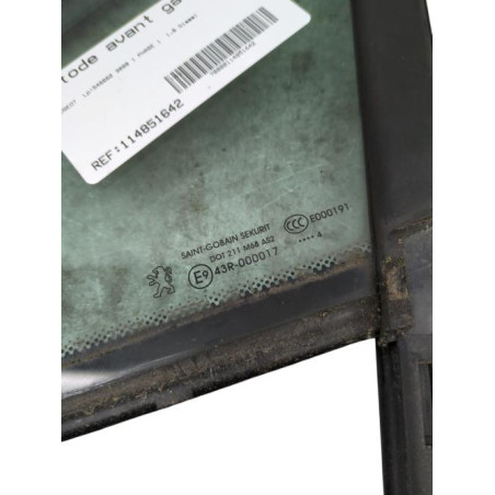 Custode avant gauche (porte) PEUGEOT 3008 1