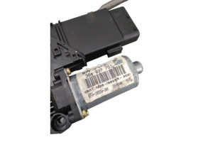 Leve vitre electrique avant gauche VOLKSWAGEN PASSAT 4 Photo n°1