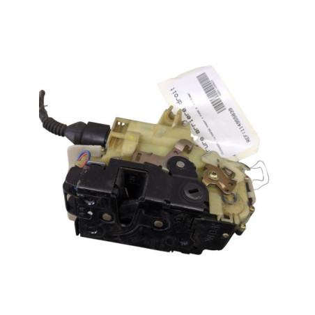 Serrure arriere droit VOLKSWAGEN PASSAT 4