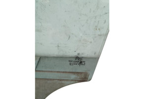 Vitre avant gauche CITROEN C2 Photo n°3