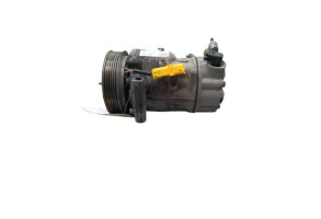 Compresseur clim PEUGEOT 207 Photo n°1