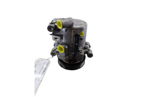 Compresseur clim CITROEN C3 3 Photo n°1