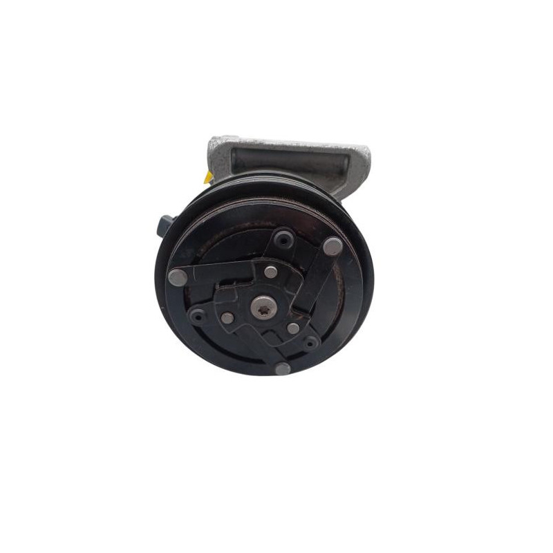 Compresseur clim FIAT 500L Photo n°1