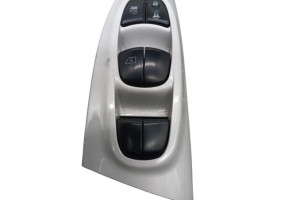 Interrupteur de leve vitre avant gauche NISSAN JUKE 1 Photo n°1