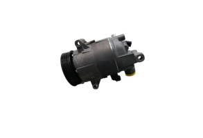 Compresseur clim VOLKSWAGEN GOLF 6 Photo n°2