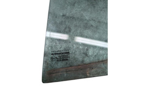 Custode arriere gauche (porte) RENAULT CLIO 3 Photo n°1