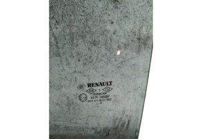 Vitre arriere gauche RENAULT CLIO 3 Photo n°3