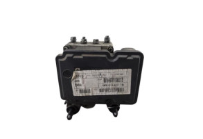 Bloc ABS (freins anti-blocage) VOLKSWAGEN SCIROCCO 3 Photo n°8