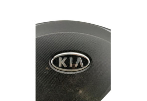 Volant KIA CEE-D 1 Photo n°1