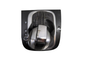 Pommeau de vitesses VOLKSWAGEN SCIROCCO 3 Photo n°1