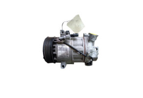 Compresseur clim RENAULT CLIO 4 Photo n°3