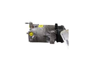 Compresseur clim FORD B-MAX Photo n°3