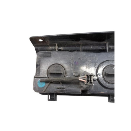 Feu de pare choc arriere gauche RENAULT TRAFIC 3 COURT