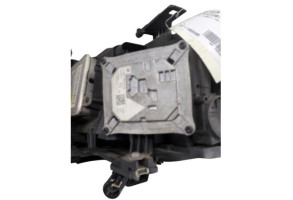 Optique avant principal droit (feux)(phare) AUDI A4 3 Photo n°1