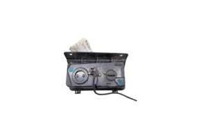 Feu de recul droit RENAULT TRAFIC 3 COURT Photo n°3