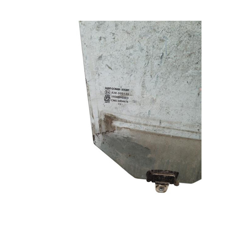 Vitre avant droit NISSAN MICRA 4 Photo n°1