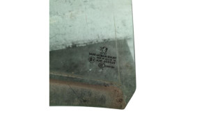Vitre arriere droit PEUGEOT 508 1 Photo n°2