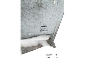 Vitre avant gauche NISSAN PRIMERA 4 Photo n°3