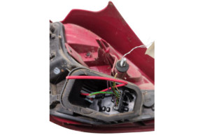 Feu arriere principal droit (feux) PEUGEOT 207 Photo n°3