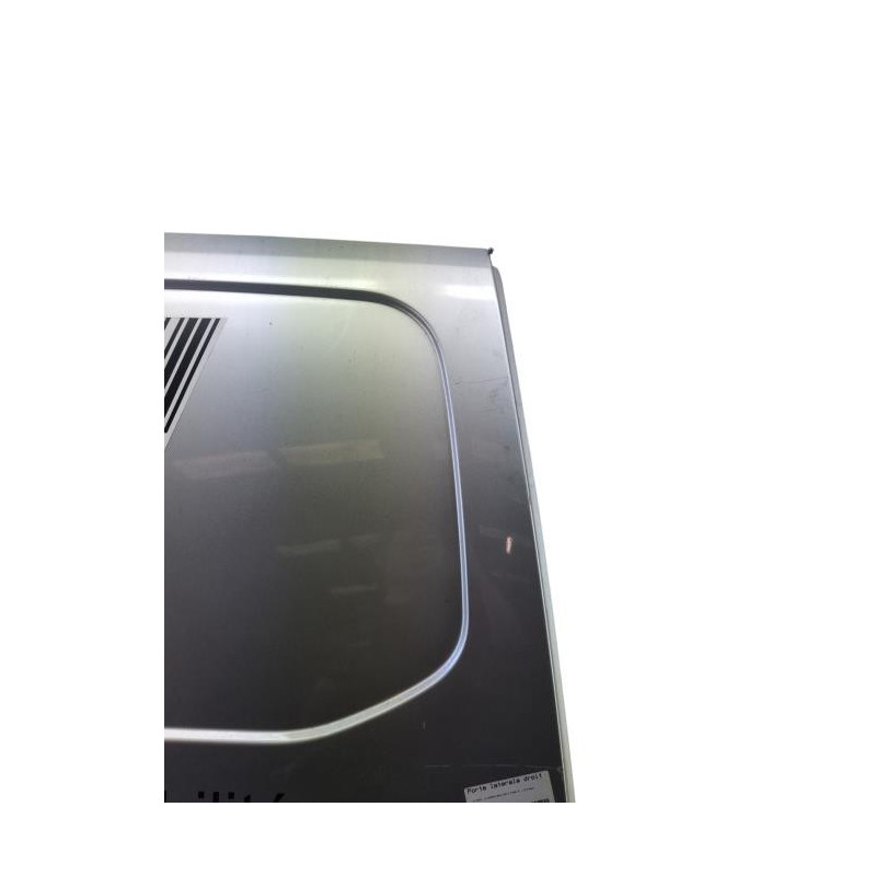 Porte laterale droit CITROEN BERLINGO 2 Photo n°1