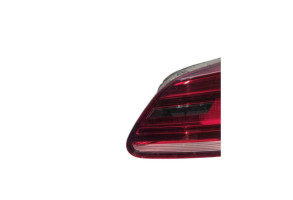 Feu arriere secondaire droit (feux) VOLKSWAGEN PASSAT 6 Photo n°1