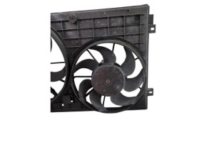 Moto ventilateur radiateur VOLKSWAGEN GOLF 5 Photo n°2
