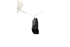 Bouton de warning BMW SERIE 5 F10 Photo n°4