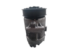 Compresseur clim FIAT 500L Photo n°3