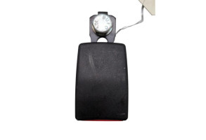 Attache ceinture arriere gauche FIAT 500L Photo n°2