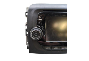 Autoradio d'origine FIAT 500L Photo n°5