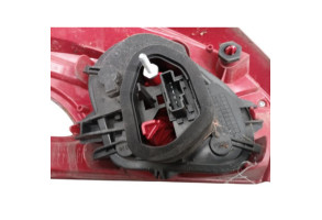 Feu arriere principal gauche (feux) PEUGEOT 208 1 Photo n°3