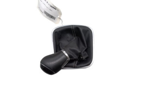 Pommeau de vitesses VOLKSWAGEN POLO 5 Photo n°1