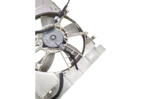 Moto ventilateur radiateur TOYOTA YARIS 3 Photo n°1