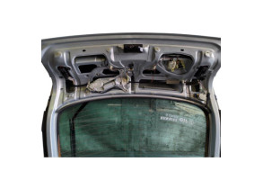 Malle/Hayon arriere RENAULT LAGUNA 1 Photo n°7