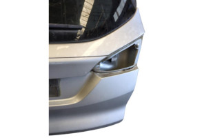 Malle/Hayon arriere FORD FOCUS 3 Photo n°14