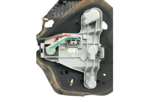 Feu arriere principal gauche (feux) TOYOTA COROLLA 10 Photo n°3